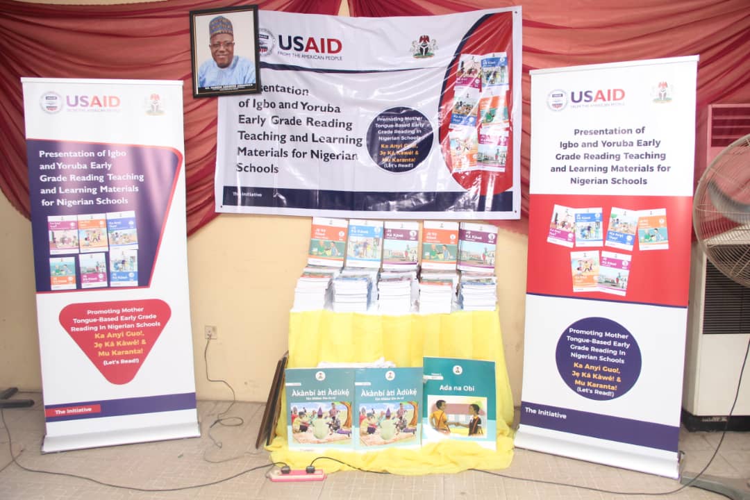 USAID Donates Reading Textbooks To Teachers, Pupils in Oyo