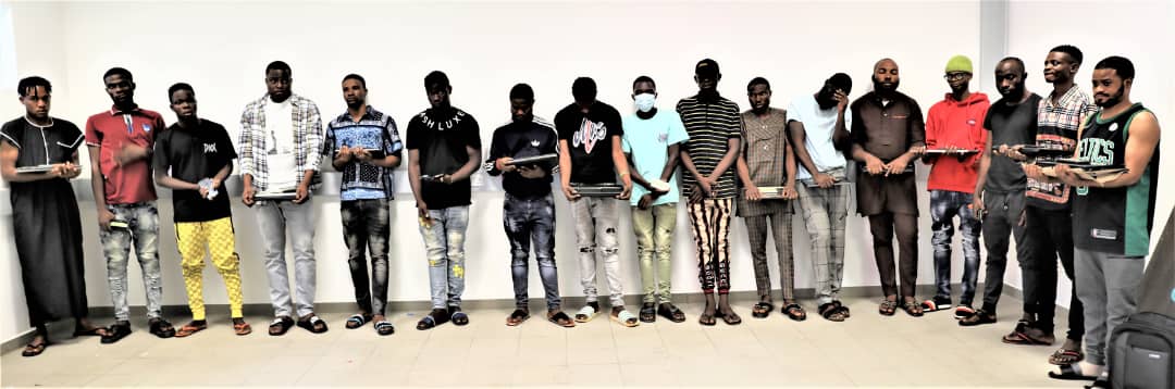 EFCC Nabs 21 'Yahoo' Boys In Abuja, Niger