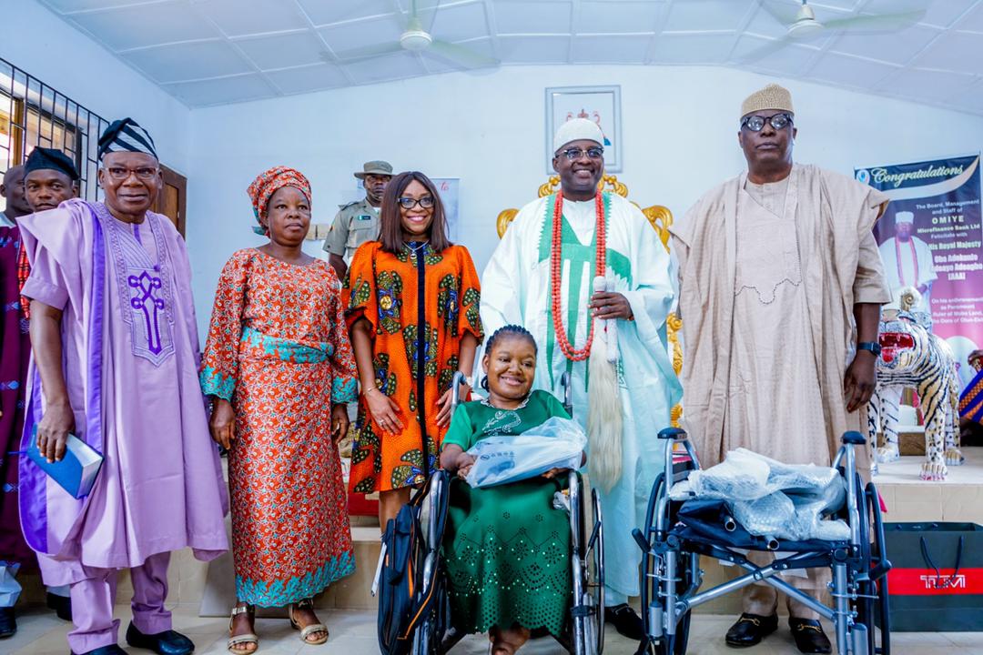 Gifted Physically-challenged Artist, Abosede Gets Osinbajo's Support To Secure US Training