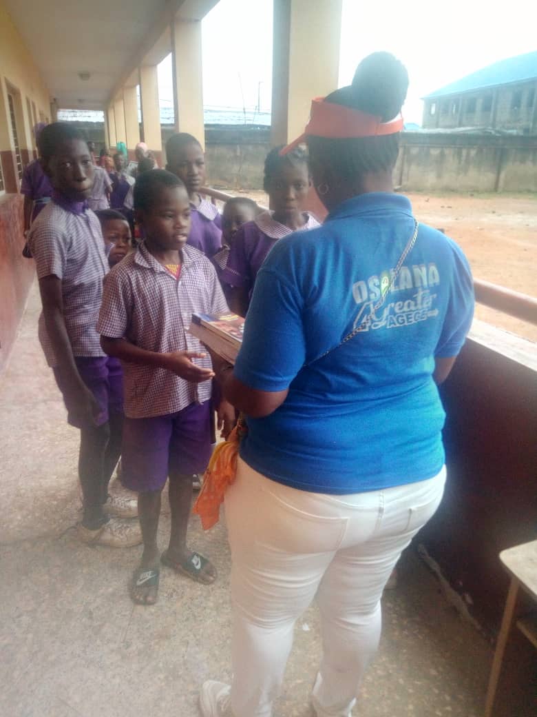 LG Poll: Sola Osolana Campaign Organisation Distributes Free Exercise Books To Agege Pupils 