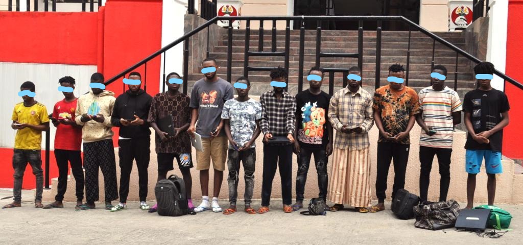 EFCC Arrests 13 'Yahoo' Boys In Abuja