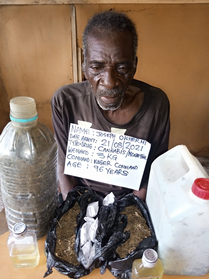 Watch As NDLEA Nabs Drug-trafficking 96-yr-old ex-Soldier With 8 Wives, 50 Children + Other Arrests, Photos