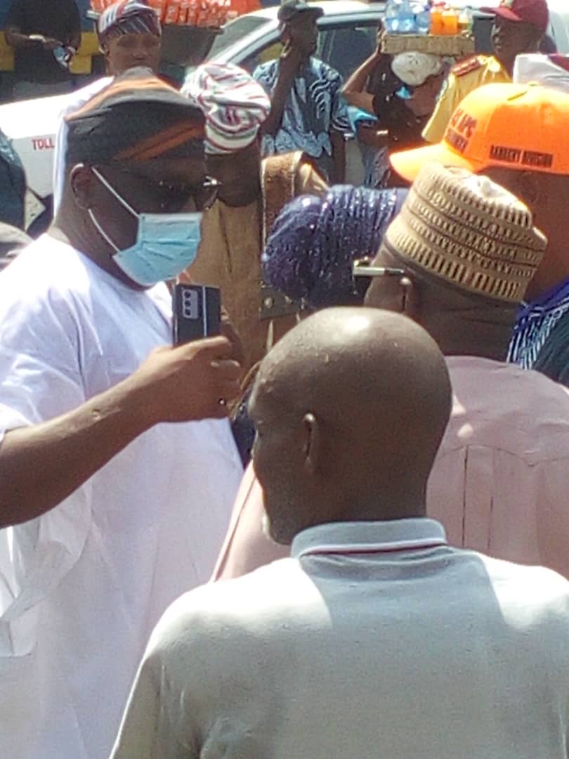 Video + Photos: Chairmanship Aspirant, Fouad Oki, Denies Entry Into Lagos APC Congress Venue