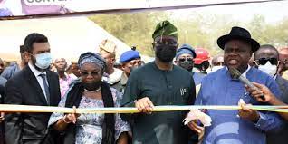 Bayelsa Gov, ex-Oyo Gov Flag-off 45.65km Oyo-Iseyin, Airport Road projects; Gov Names Airport Road After Olunloyo