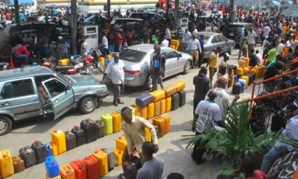 Yuletide Seasons: Lagos Warns Motorists Against Driving Vehicles With Loaded Containers With Petroleum Products 