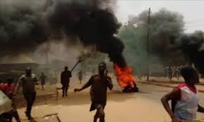 Obaship Tussle: Ikirun On Fire As Youths Set Palace Ablaze; Prince Of Gboleru Ruling House Killed 