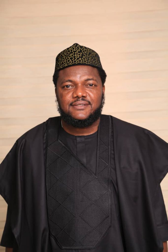 Jakande Commits Self to Continuing Sell of Annual Subsidized Sallah Rams In Odiolowo-Ojuwoye