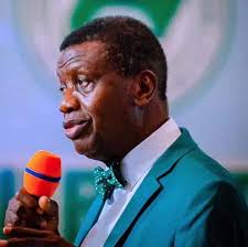 Adeboye Bans Braids and Heavy Makeup for RCCG Clergy