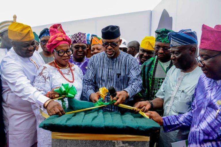 Abiodun Commissions Akute-Ajuwon-Alagbole Road, Set to Award 11 More Projects Across Ogun