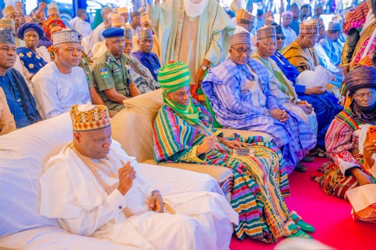 Eid-l-Fitri: Gov Inuwa Yahaya Receives Emir of Gombe on Traditional Sallah Homage