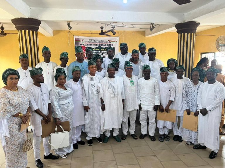 Alimosho LG Chairman Inaugurate Supervisors, SAs; Charges Them on Service Delivery, Dedication