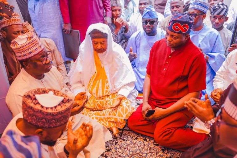 Yilwatda Visits Kano to Commiserate with His Chief of Staff on Mother’s Loss