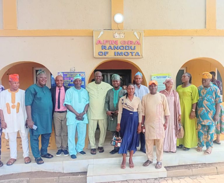Imota LCDA Exco Members Visit Imota Monarch to Strengthen Community-Govt Partnership