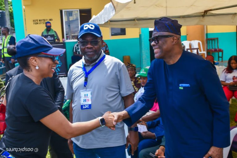 In Pictures, Ojelabi, Are, Olayinka at APC Presidential Primary in Tinubu’s Ward