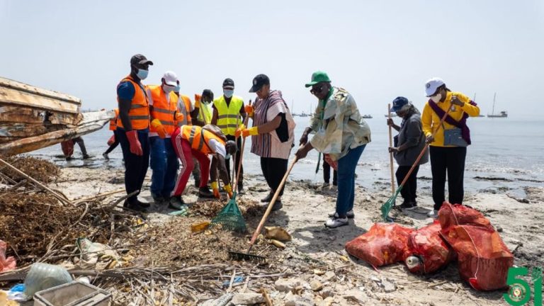 ECOWAS Marks 51st Anniversary with Plastic-free Campaign in Senegal